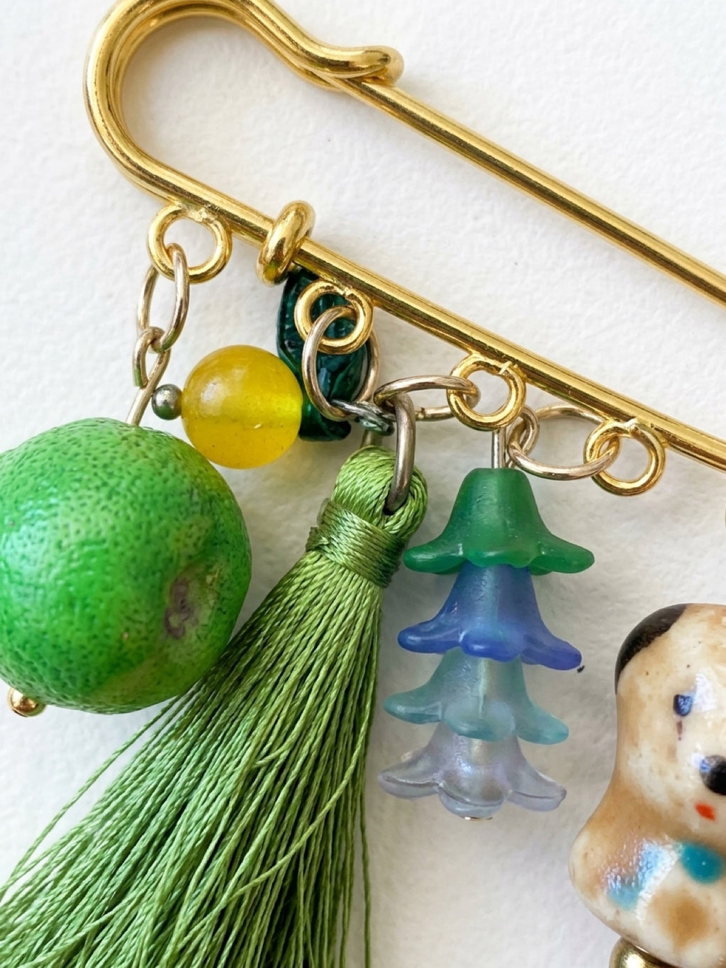 Whimsical Charm Statement Safety Pin – Quirky Mix-and-Match Accessory for Sneakers, Bags, & Jackets